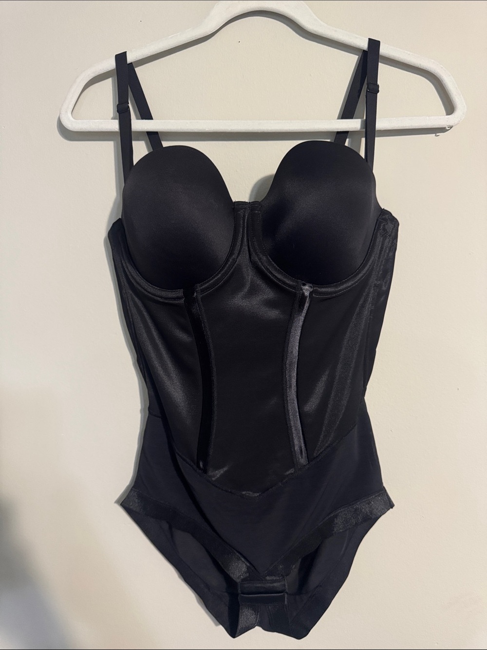 Black Sculpting Bodysuit with Underwire Support talla 36/C